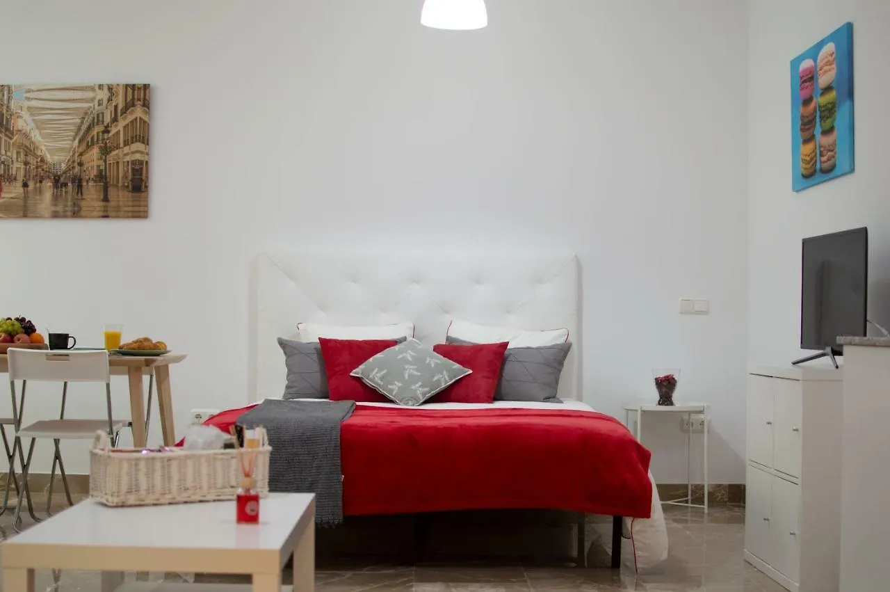 Apartamentos Oceanos Малага