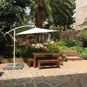 https://casa-del-casco-historico.adeje-hotels.com