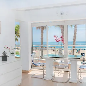 Apartment Lujo Frente Al Mar Centro De, Málaga